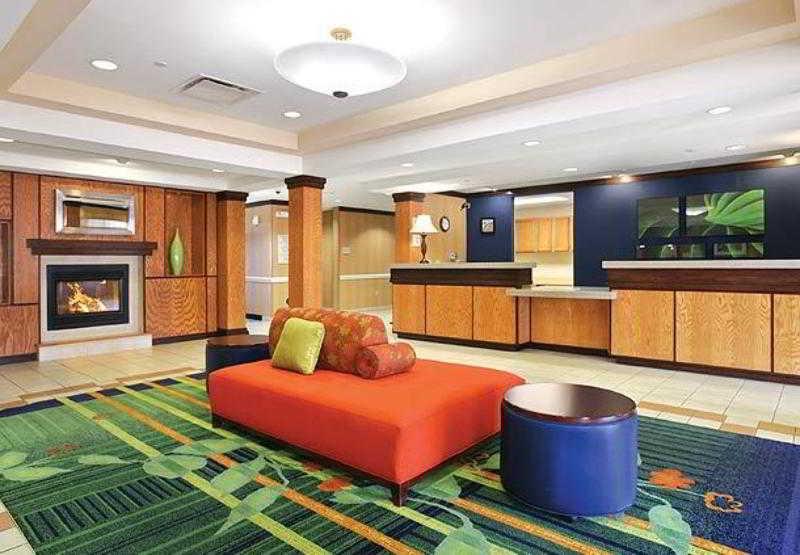 Comfort Inn & Suites Akron South Interior photo